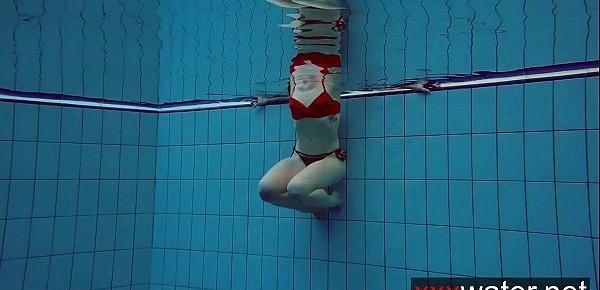  Bouncy booty underwater Katrin
